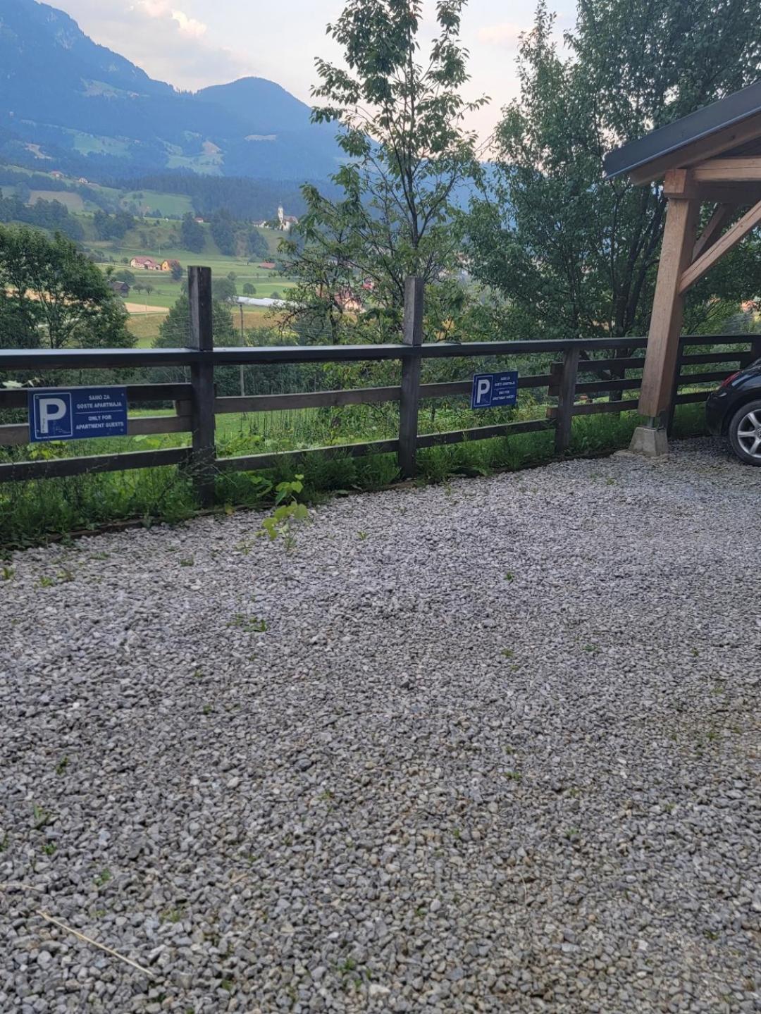 Rose Garden Apartment Ljubno Екстериор снимка